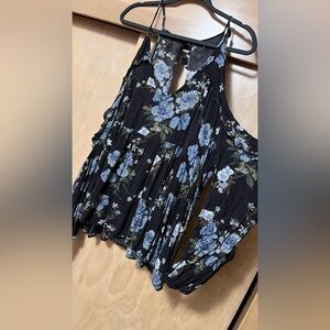 American Eagle XL floral cold shoulder top